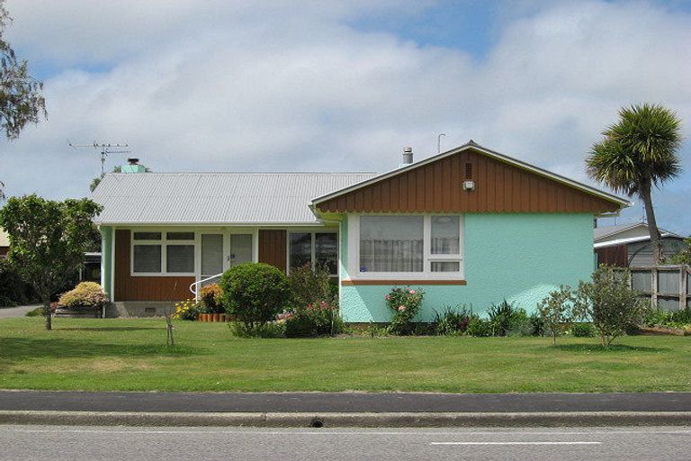 Photo of property in 24 Meadow Street, Kaiapoi, 7630