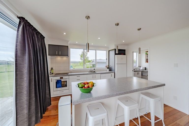 Photo of property in 285 Porangahau Road, Waipukurau, 4282