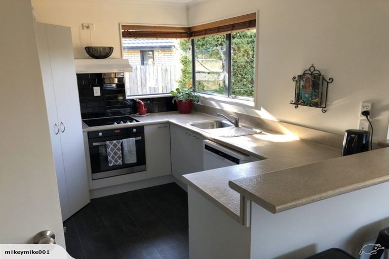 Photo of property in 5 Peel Close, Rolleston, 7614