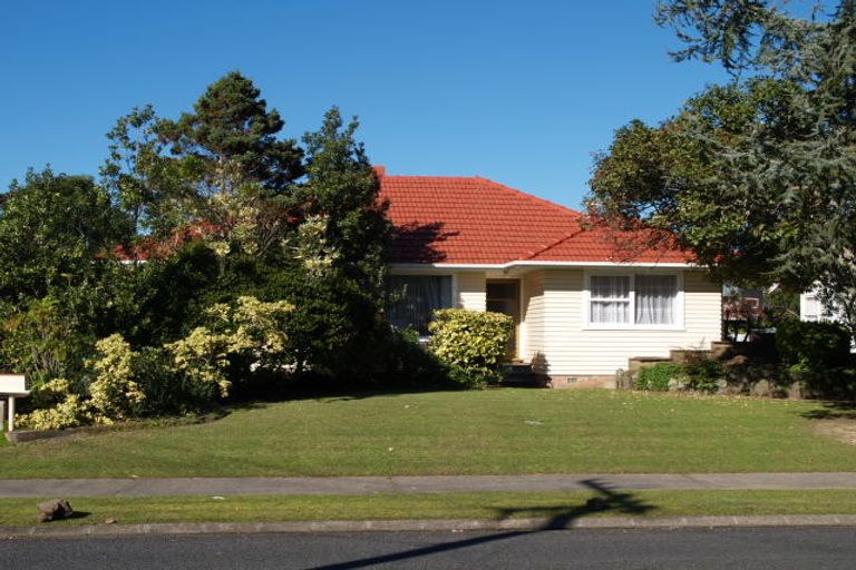 Photo of property in 20 Haddon Street, Mangere East, Auckland, 2024