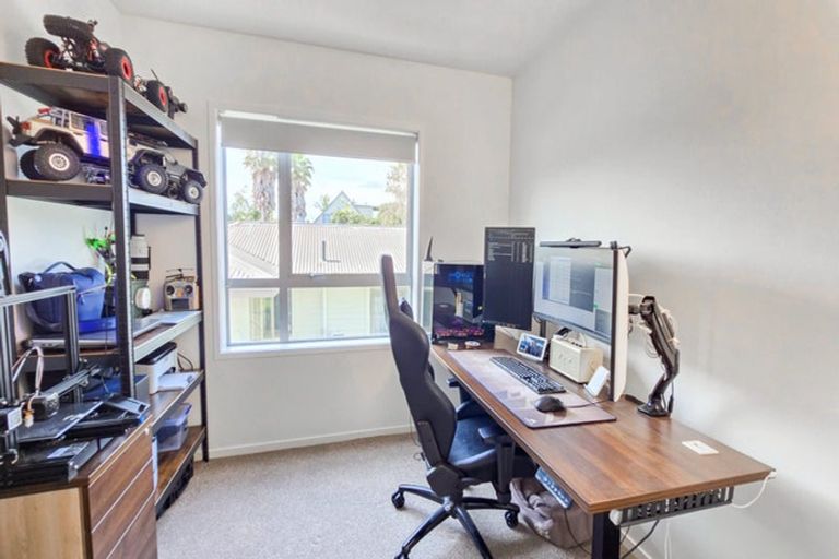 Photo of property in 3/492 East Coast Road, Windsor Park, Auckland, 0630