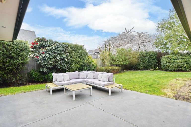 Photo of property in 11 Parkside Crescent, Northwood, Christchurch, 8051