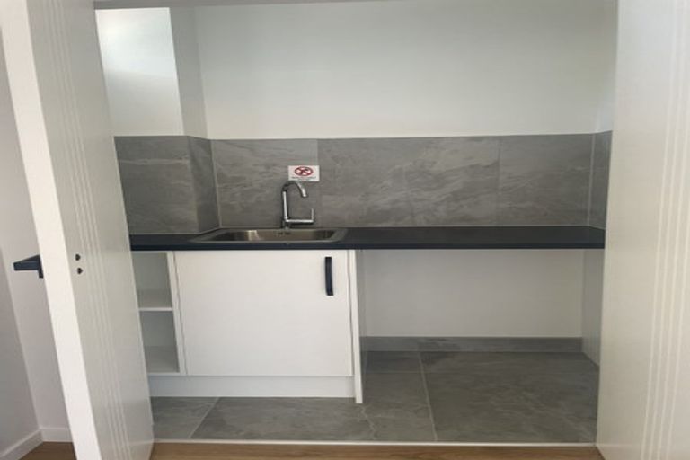 Photo of property in 1 Zion Road, Birkenhead, Auckland, 0626