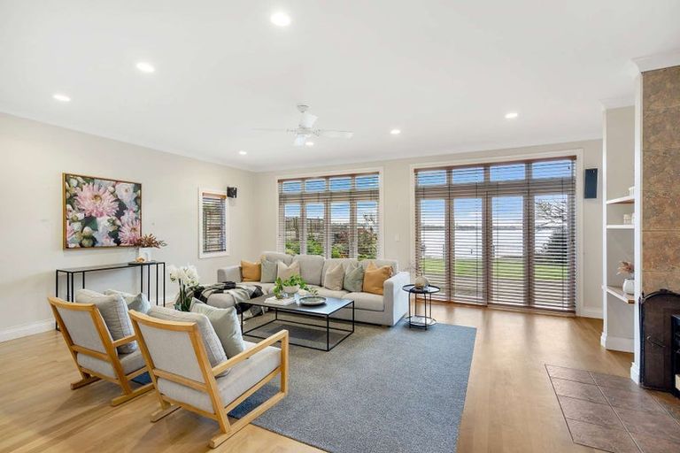 Photo of property in 17 Elsie Drive, Waiuku, 2123