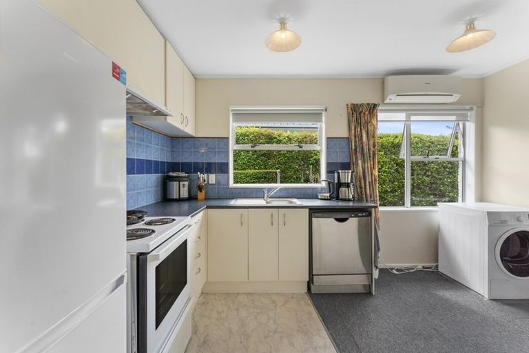 Photo of property in 7a Lincoln Grove, Wainuiomata, Lower Hutt, 5014