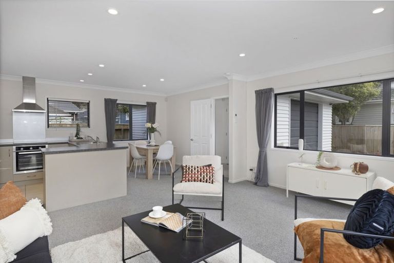 Photo of property in 316a Main Road, Tawa, Wellington, 5028