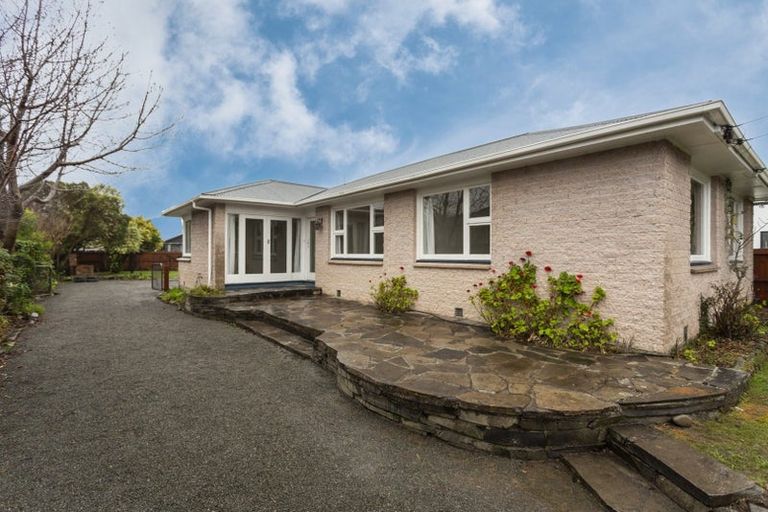 Photo of property in 32 Hounslow Street, Ilam, Christchurch, 8041
