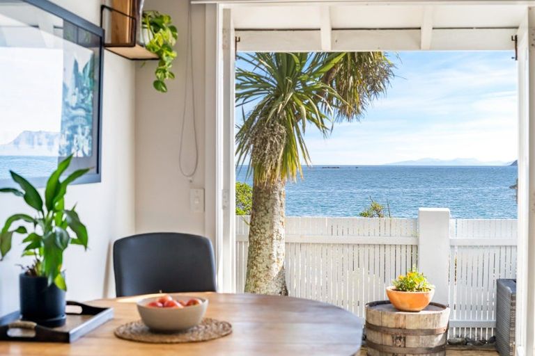 Photo of property in 31 Moana Road, Plimmerton, Porirua, 5026