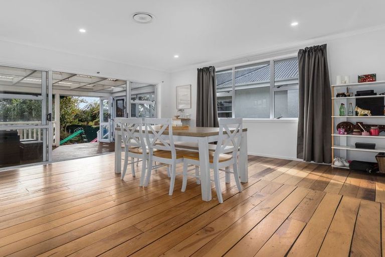 Photo of property in 13 Bowen Street, Levin, 5510