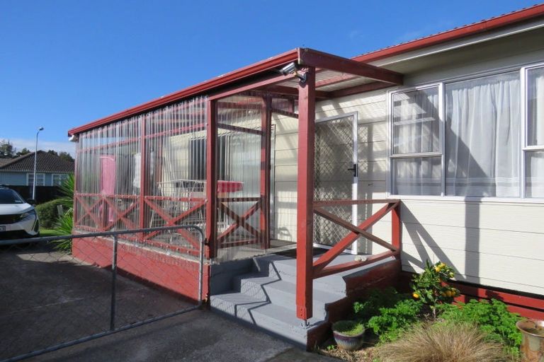 Photo of property in 10 Colvin Street, Westport, 7825