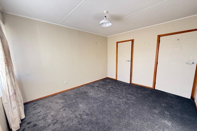 Photo of property in 3 Passive Grove, Ascot Park, Porirua, 5024