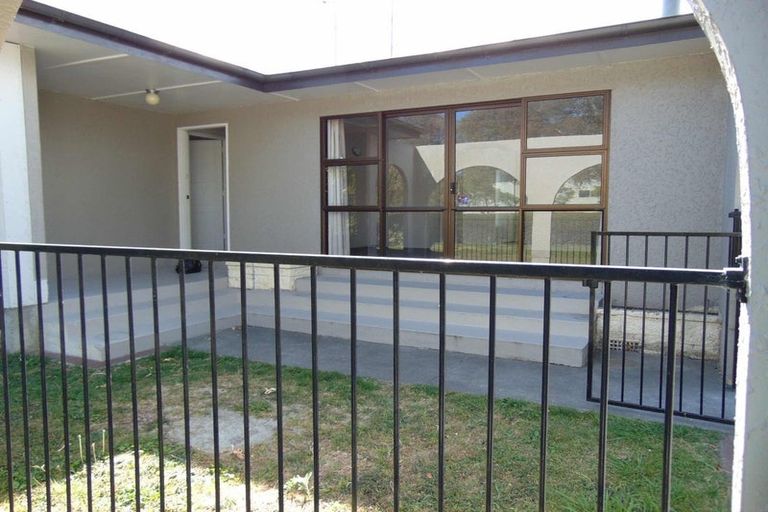 Photo of property in 53 Flanders Avenue, Onekawa, Napier, 4110
