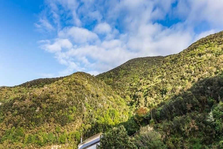 Photo of property in 7a Buxton Avenue, Karori, Wellington, 6012