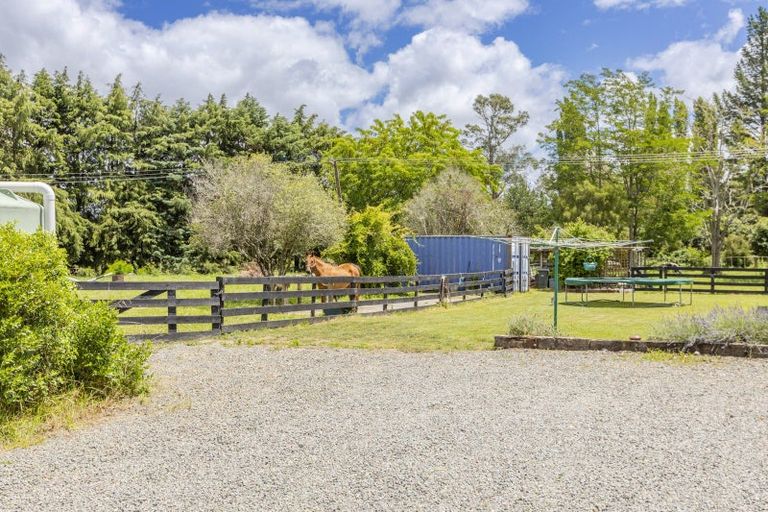 Photo of property in 15 Maharakeke Road, Waipukurau, 4281