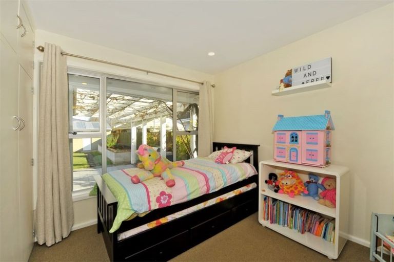 Photo of property in 11 Norah Street, Mairehau, Christchurch, 8013