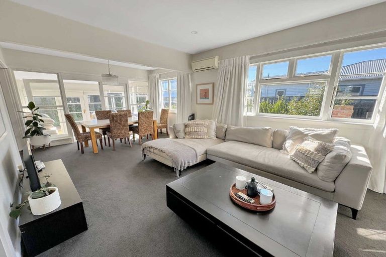 Photo of property in 155 Weston Road, St Albans, Christchurch, 8052