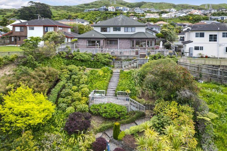 Photo of property in 145 Westchester Drive, Churton Park, Wellington, 6037