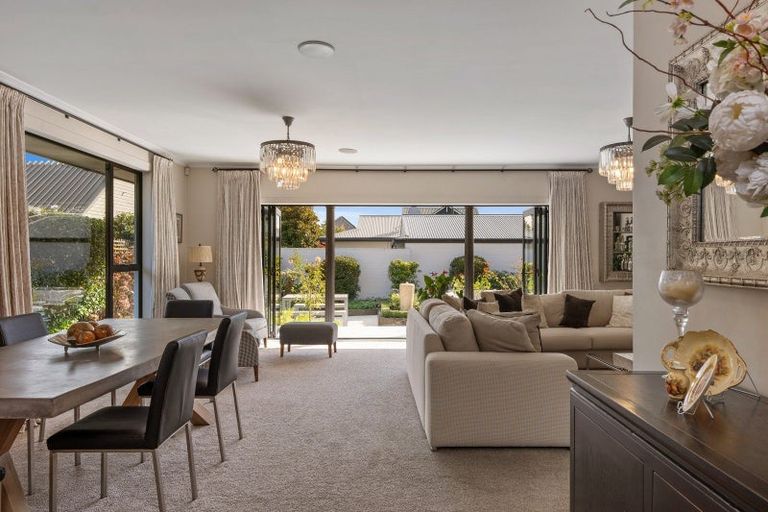 Photo of property in 15 Mcdougall Avenue, St Albans, Christchurch, 8014