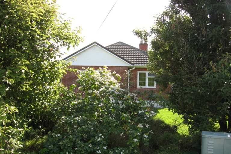 Photo of property in 97 Waiwhetu Road, Waterloo, Lower Hutt, 5011