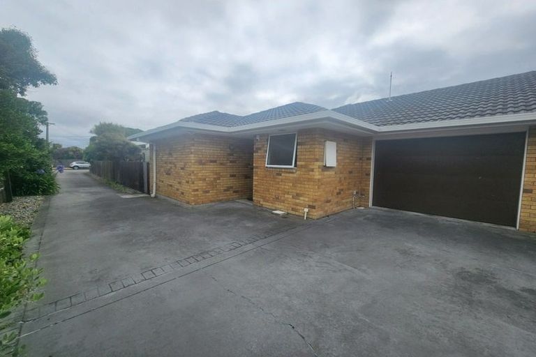 Photo of property in 11 Howe Street, New Brighton, Christchurch, 8083