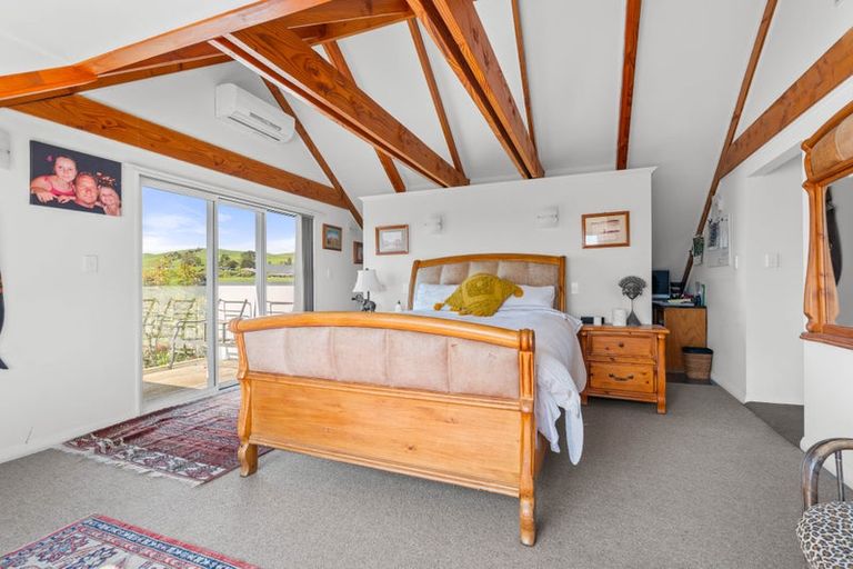 Photo of property in 2 Lees Pakaraka Road, Te Ore Ore, Masterton, 5886