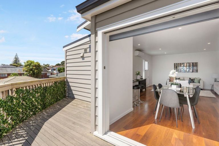 Photo of property in 2/117 Great South Road, Manurewa, Auckland, 2102