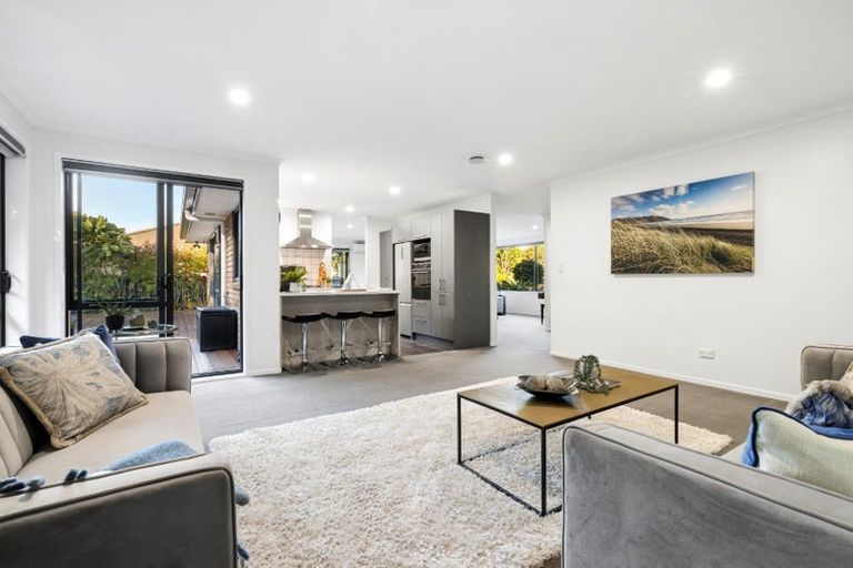Photo of property in 82 Reynolds Road, Pukekohe, 2120