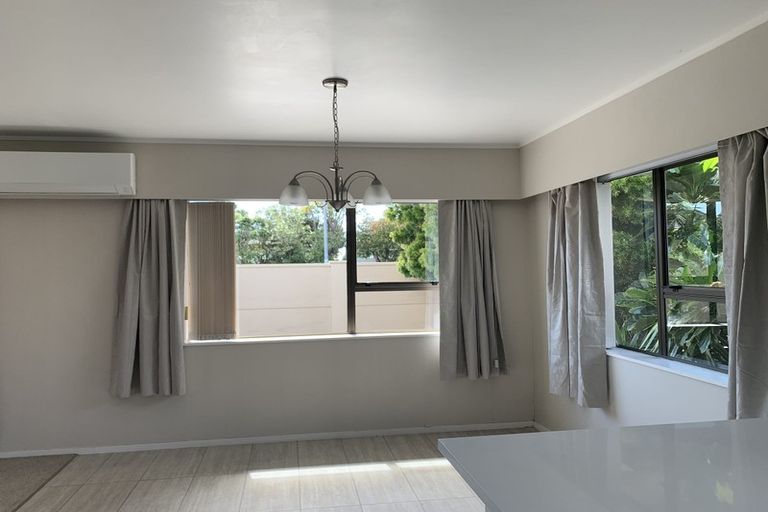 Photo of property in 49 Marellen Drive, Red Beach, 0932