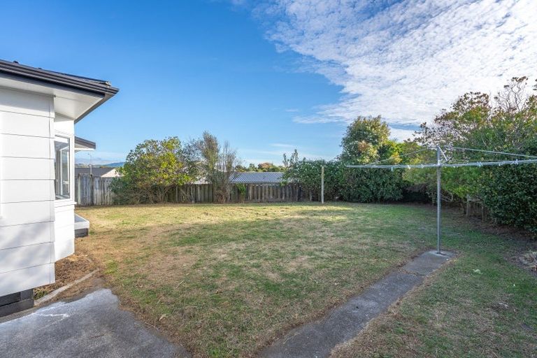 Photo of property in 4 Ross Grove, Paraparaumu, 5032