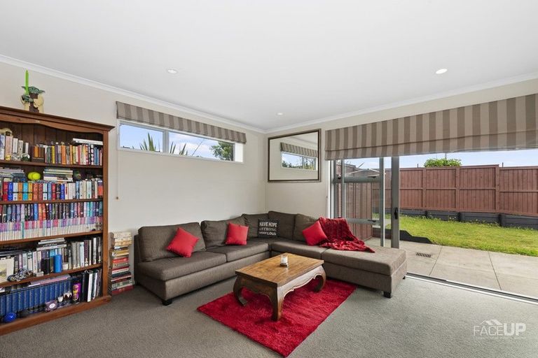 Photo of property in 26 Station Street, Hobsonville, Auckland, 0616