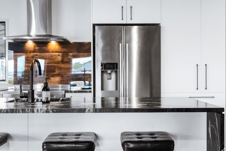 Photo of property in 14 Komahimahi Way, Motuoapa, 3382