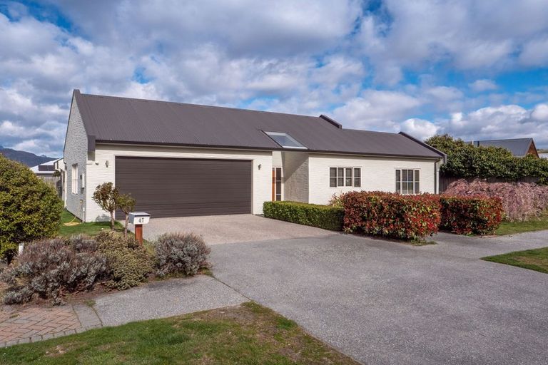Photo of property in 47 Hope Avenue, Lake Hayes, Queenstown, 9304