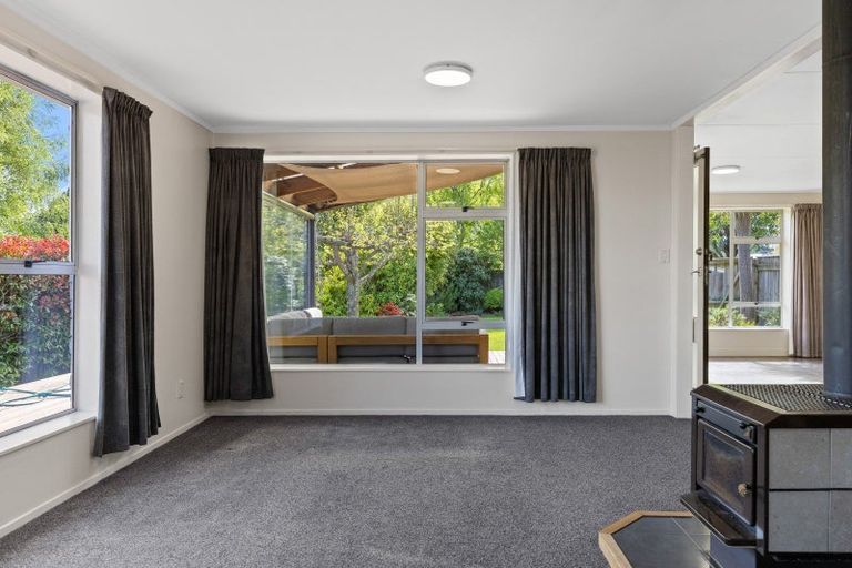 Photo of property in 23 Kereru Street, Two Mile Bay, Taupo, 3330