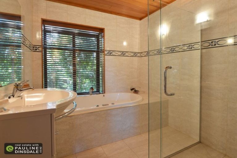 Photo of property in 39 Commins Road, Onerahi, Whangarei, 0110