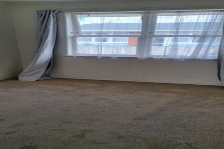 Photo of property in 85 Lincoln Road, Henderson, Auckland, 0610
