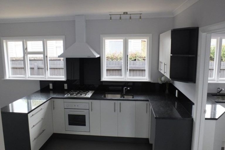 Photo of property in 124 Springs Road, Hornby, Christchurch, 8042