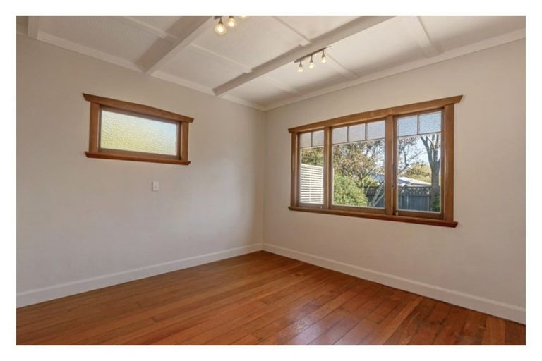Photo of property in 19 Tahunanui Drive, Tahunanui, Nelson, 7011