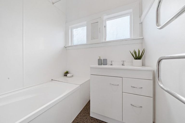 Photo of property in 11 Simeon Street, Spreydon, Christchurch, 8024