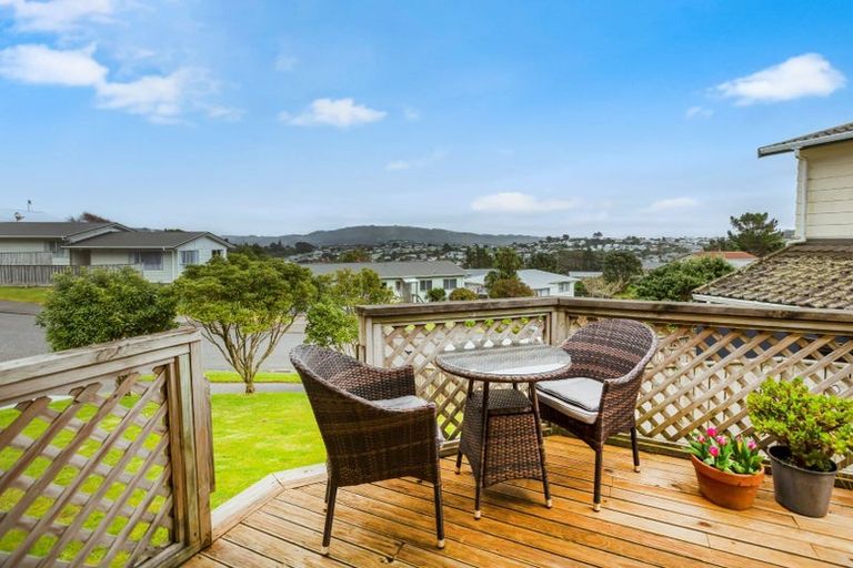 Photo of property in 6 The Bollard, Whitby, Porirua, 5024
