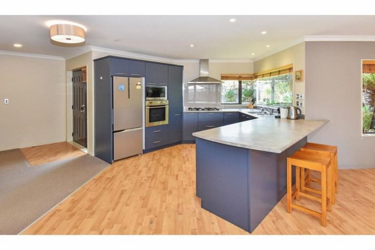 Photo of property in 26 Norm Pellow Drive, Manurewa, Auckland, 2105