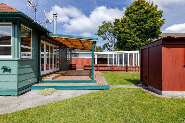 Photo of property in 23 Tilbury Avenue, Hokowhitu, Palmerston North, 4410