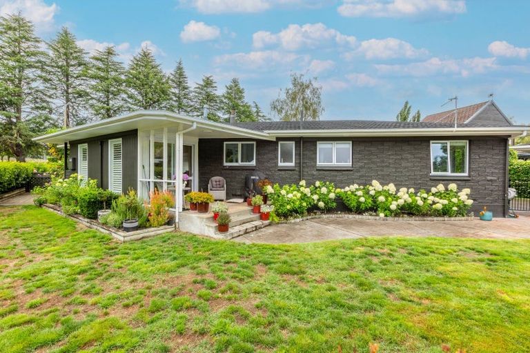 Photo of property in 42 Iona Road, Havelock North, 4130