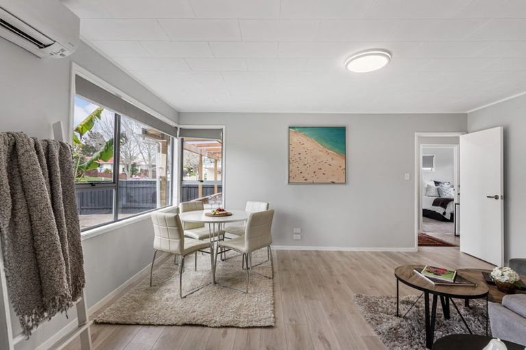 Photo of property in 54 Sikkim Crescent, Clover Park, Auckland, 2019