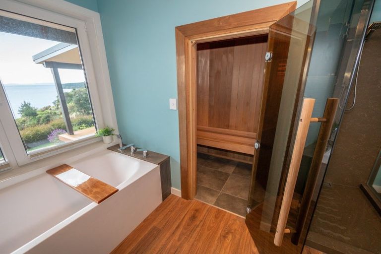 Photo of property in 60 Peninsula Parade, Hihi, Mangonui, 0494