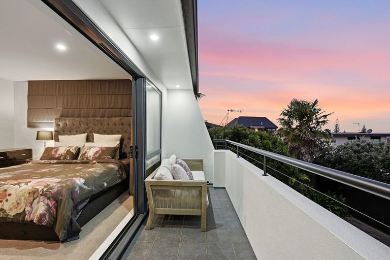 Photo of property in 22a Eastcliffe Road, Castor Bay, Auckland, 0620