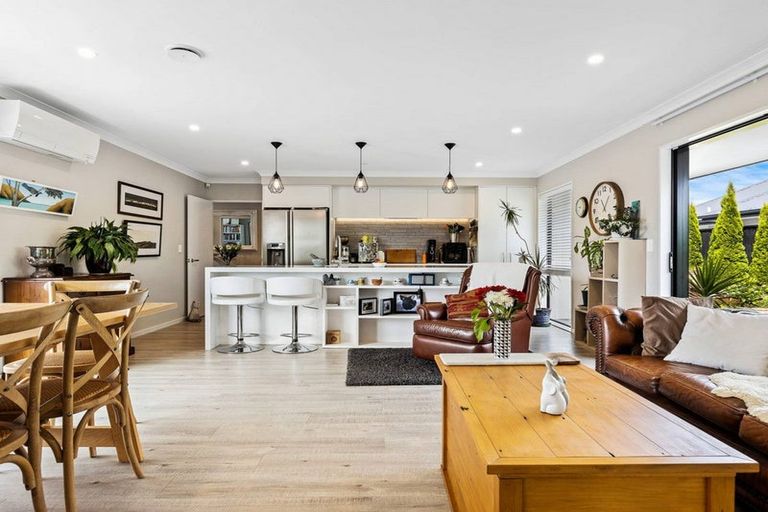 Photo of property in 38 Hinterland Drive, Prebbleton, 7604