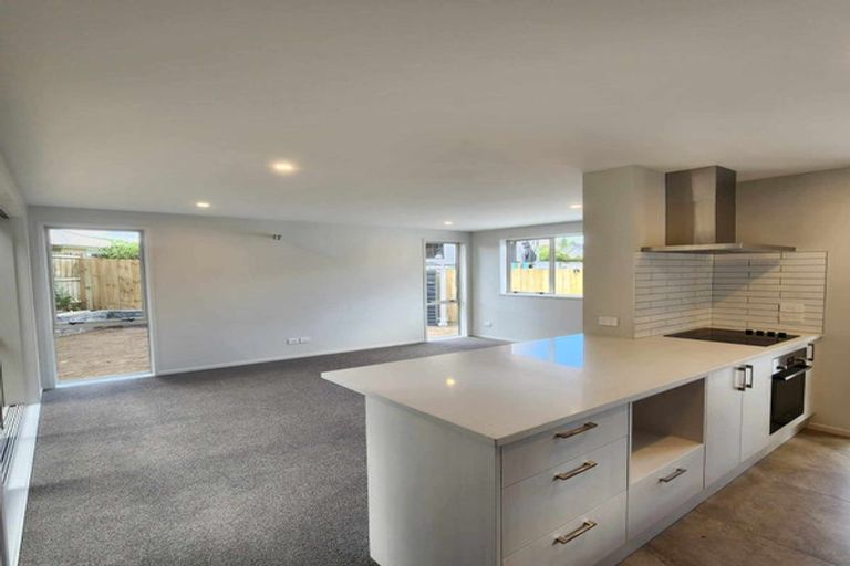 Photo of property in 4c Bosun Place, Te Atatu Peninsula, Auckland, 0610