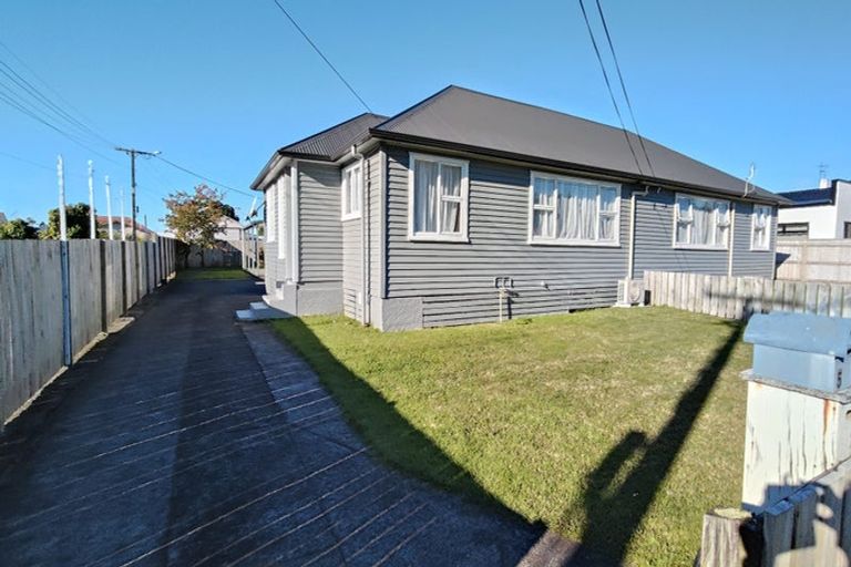 Photo of property in 5 List Street, Welbourn, New Plymouth, 4310