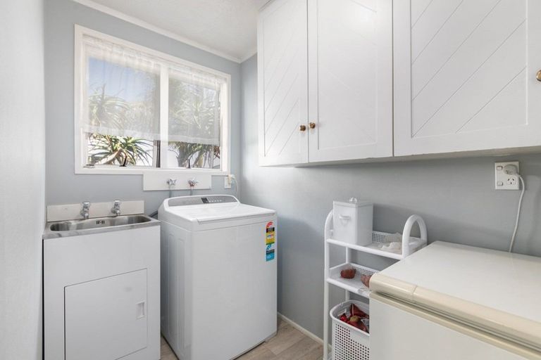 Photo of property in 15 Wells Avenue, Mount Maunganui, 3116