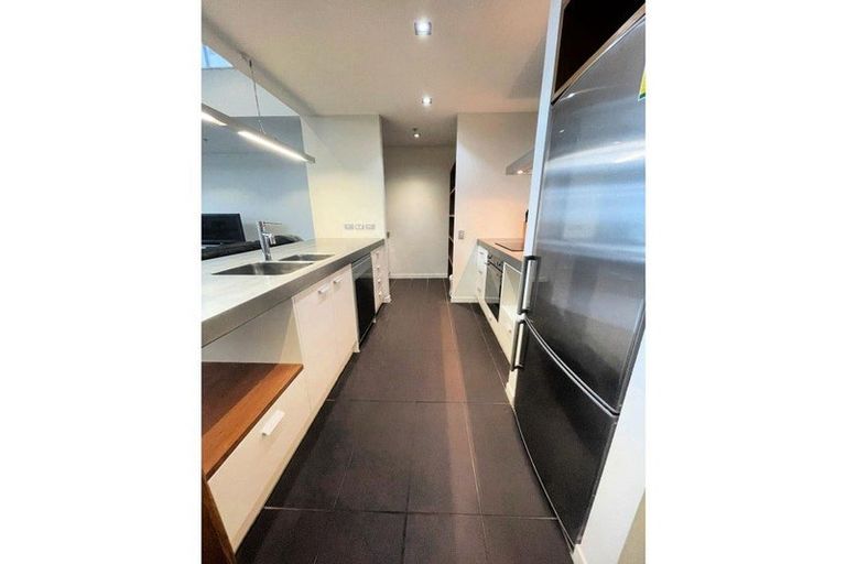 Photo of property in Piermont Apartments, 8c/82 Cable Street, Te Aro, Wellington, 6011